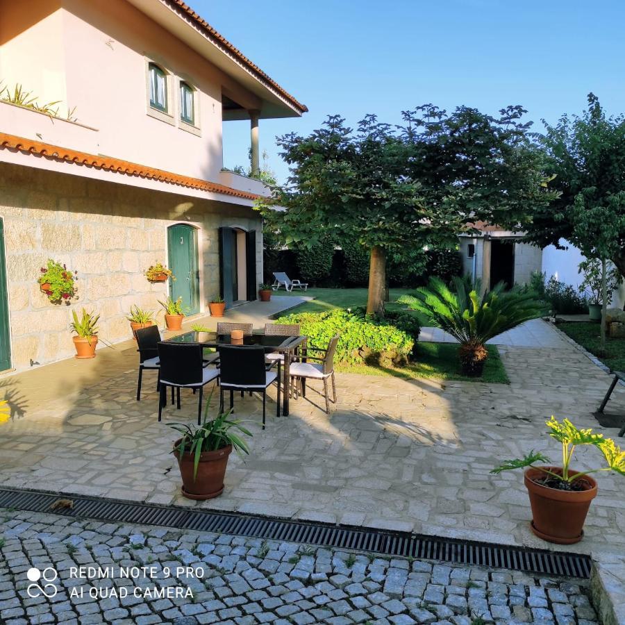 Casa Alem Rio - Quartos Para 6 Hospedes Em Санту-Тірсу Екстер'єр фото